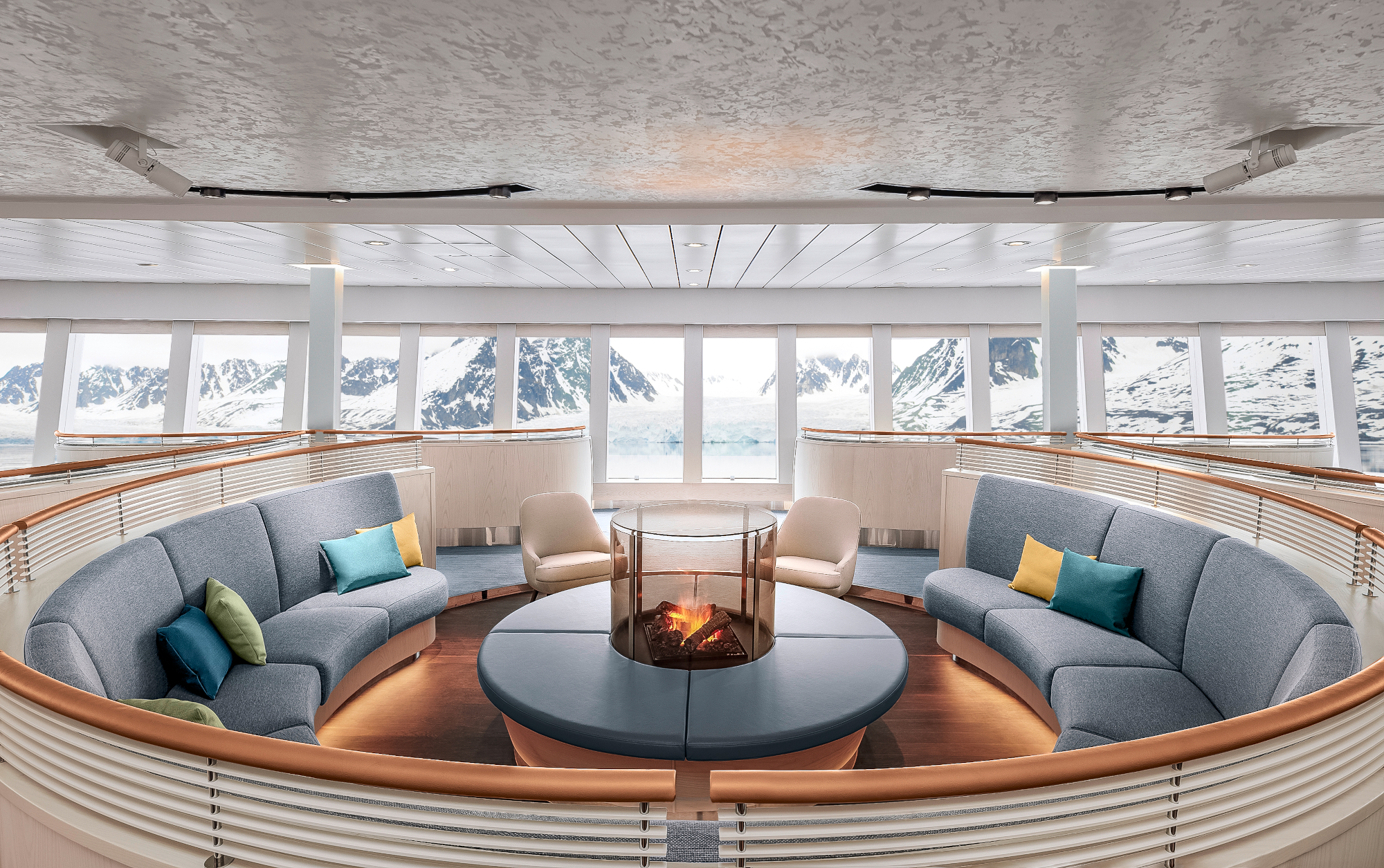 MyCruise Hapag-Lloyd-Cruises HANSEATIC-inspiration Offentlige-arealer Barer-lounger-atrium3